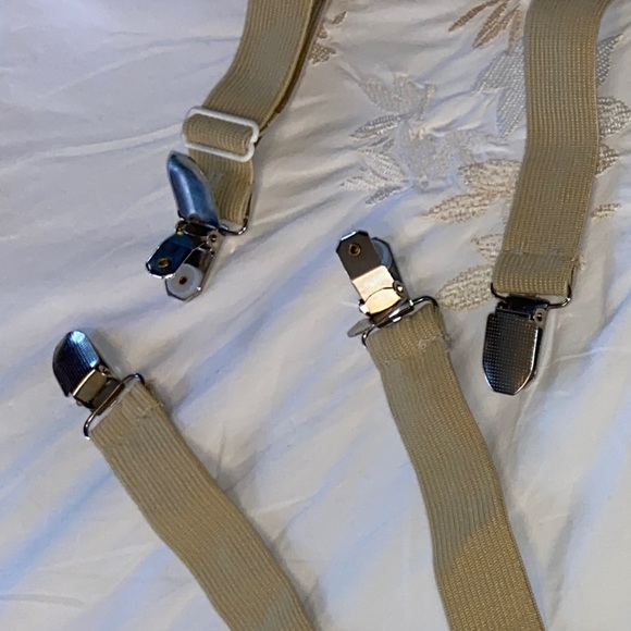 7+Gently Used Elastic Corner Tightening/Holding Straps-4 Any Size Fitted Sheets - Picture 11 of 11